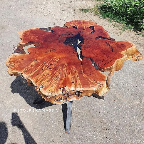 Стол из спила тополя